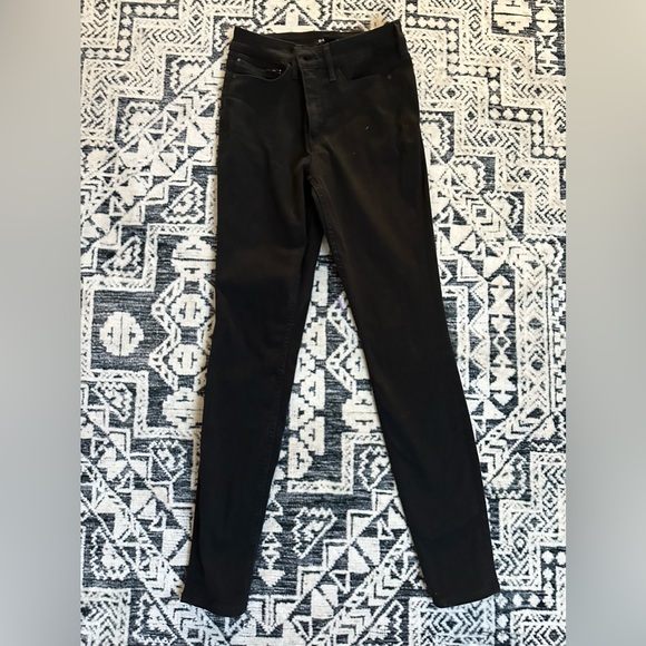 Athleta Flex Ultra Skinny in Black. Size. 2 - Picture 5 of 7